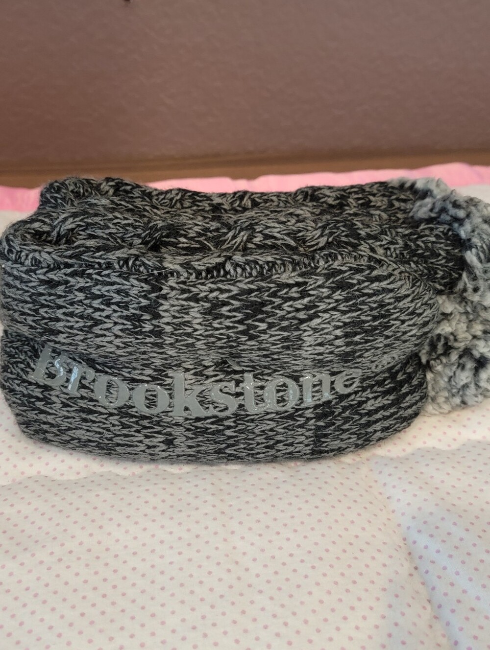 Brookstone Gray Cable Knit Sherpa Lined Slipper Socks NEW